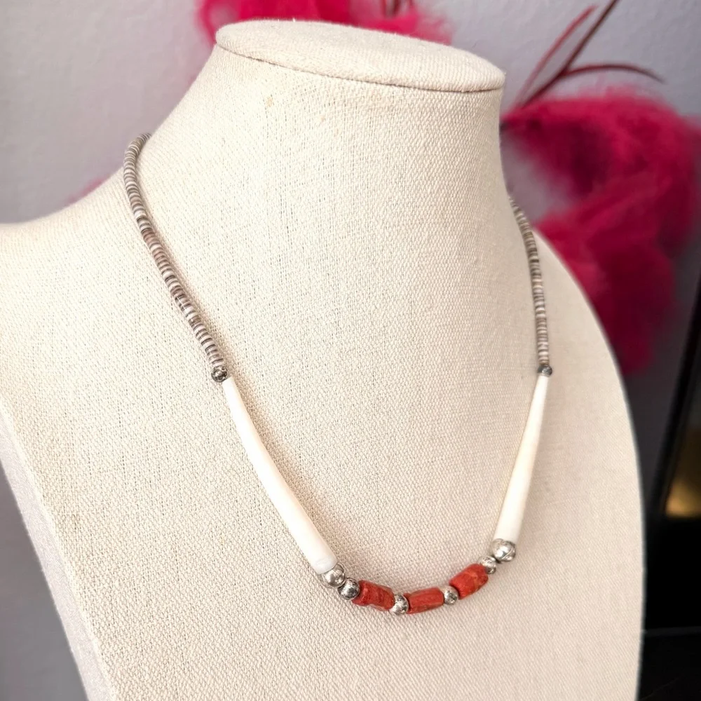 Native American Heshi Stone Necklace - Picture 3 of 5